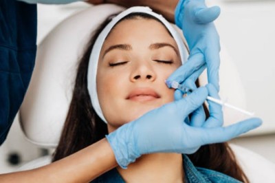 البوتوكس مقابل الديسبورت: أيهما أفضل لتعديل الأعصاب لوجهك؟