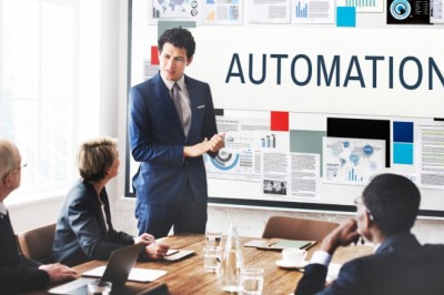 E-commerce: What is it, types, examples, use in business