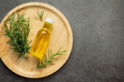 How to Incorporate Hair Growth Oils into Your Daily Routine