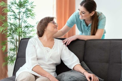 Home Care Companionship vs. Traditional Care: Which Is Better for Your Loved Ones?