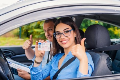 Driving School in Truganina