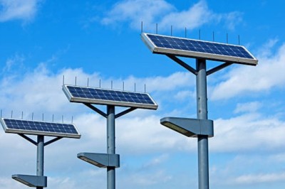 How Solar Street Lights Save Energy and Money