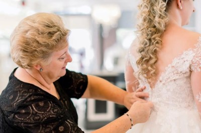 How to Avoid Dress Fitting Stress with Wendy’s Bridal Alteration Tips