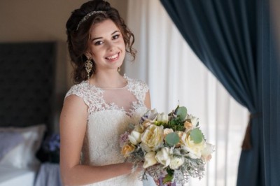 How Pearlessence Adds Sophistication to Bridal Dresses