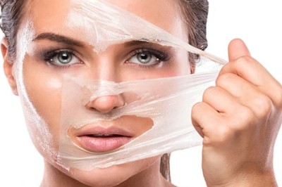 التقشير الكيميائي: السر وراء بشرة أنعم وأكثر إشراقًا