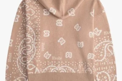 THE RUDE HOODIE: YOUR NEW UNAPOLOGETIC UNIFORM