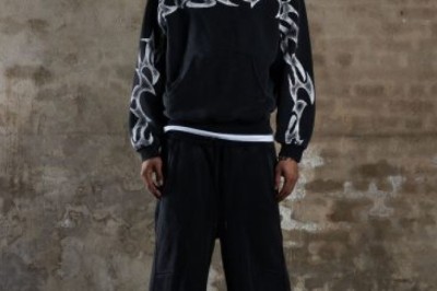 The Timeless Appeal of the Davrilsupply Zip Hoodie