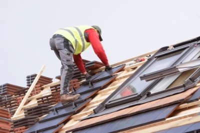 How Roofing Contractors in Brooklyn Handle Emergency Repairs