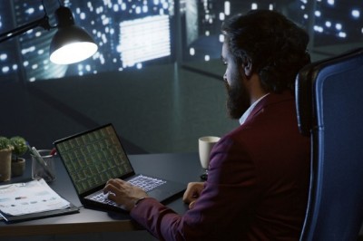 Thaurus Review: The Ultimate Trading Companion?