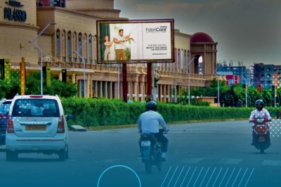 Where to Rent High-Brightness Outdoor LED Display Screens in Delhi NCR?