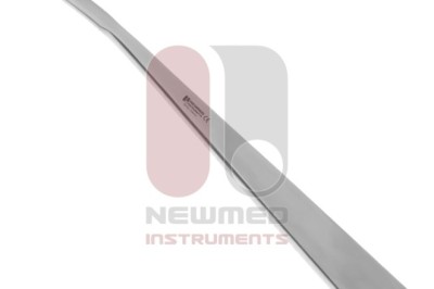 Hohmann Retractor: The Surgeon's Essential Tool | New Med