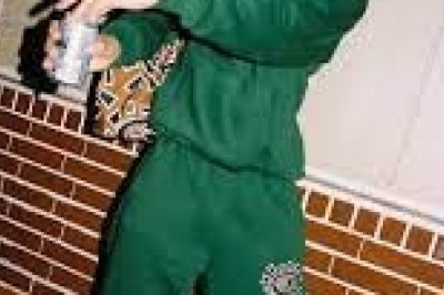 How to Style Adwysd Joggers & Syna World Casual Clothing Outfit Daily