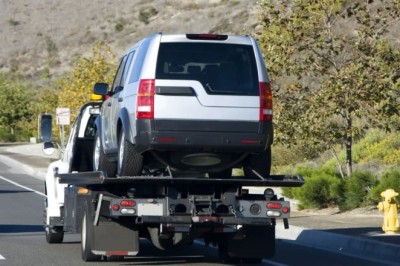 Avoid the Tow-Truck Scams: How to Verify a Licensed Sydney Car Wrecker in the Digital Age