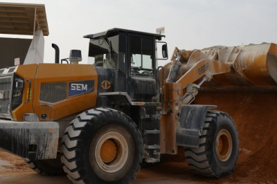 Used Wheel Loader for Sale UAE for Construction Projects