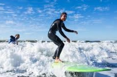 Santa Barbara Surf School – Catch Your First Wave Today