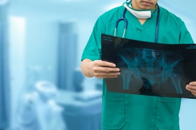 Navigating Back Health: When and Why You Need to See a Spine Doctor