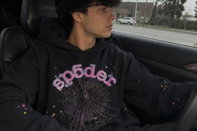The Definitive Sp5der Hoodie Handbook: Sizing Secrets, Real vs. Fake Spotting, and Puff Print Preservation